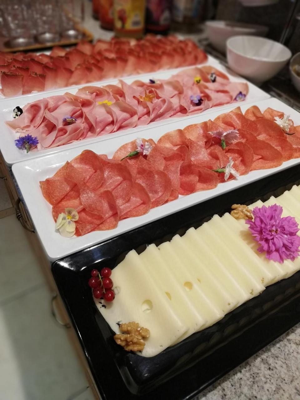 阿拉斯加酒店 塞尔瓦迪加尔代纳山谷 外观 照片